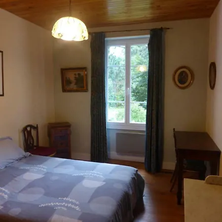 Maison De Famille De Caractere 度假居 Nébouzat